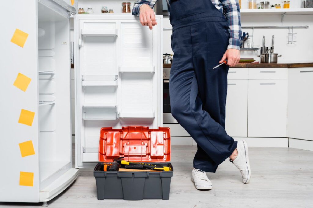 Servicetechniker für Haushaltsgeräte